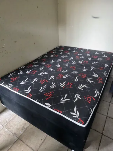 Cama casal unibox semi nova