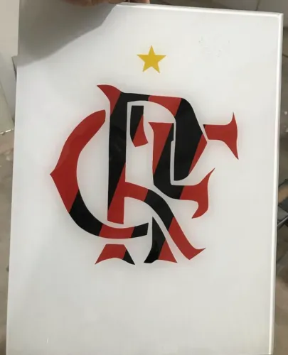 Placas com a logo do seu time do coração