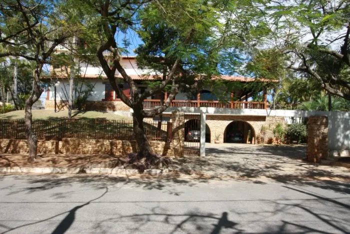 Casa no Condomínio Recanto das Braúnas
