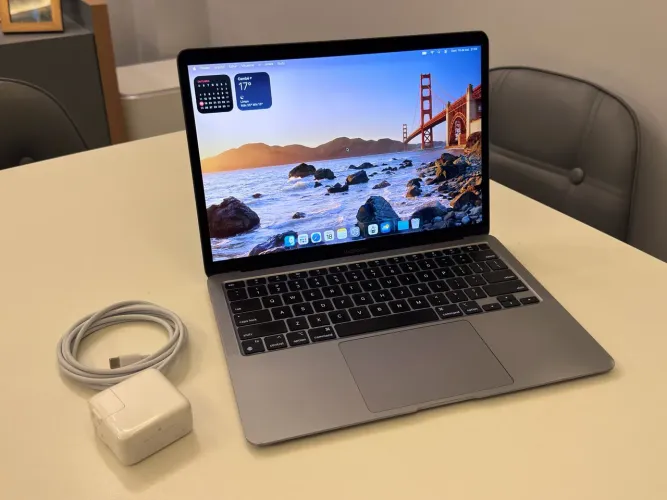 MacBook Air M1 2020 8Gb 256Gb | Bom Estado