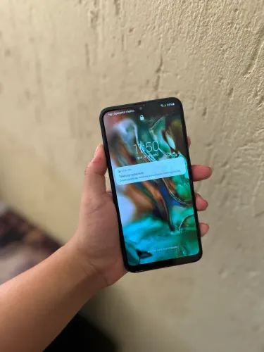 Samsung Galaxy A10 - Bom estado e funcionando!