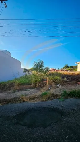 Terreno à Venda em Centro, São José do Rio Pardo - SP