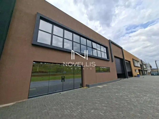 Galpão Comercial em Condomínio Fechado para Aluguel/Venda no Condomínio Multiplus 2, Jacar