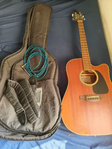 Violão Takamine GD 11 MCE-NS + Capa( leves danos)+ correia+ cabo Santo Angelo+ Capotraste