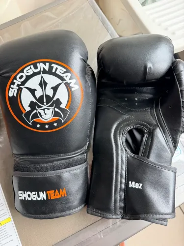 Luva de Boxe Shogun Team 14oz - Preta - Ótimo Estado