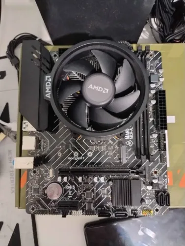Kit Ryzen A520m + R3 3200g