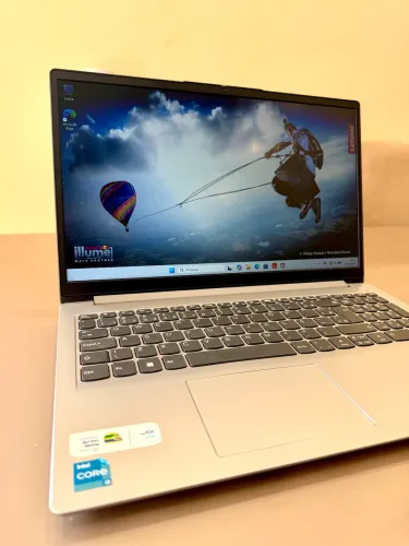 Notebook Lenovo i3 de 12 geração 