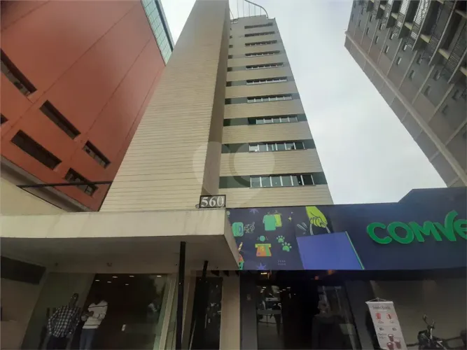 Sala comercial com 35 m2, com 1 vaga, no Santana Office Station, ao lado da estação do met