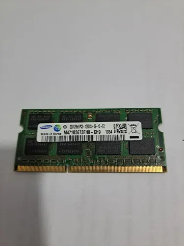 01 modulo de memória RAM Samsung de 2 GB DDR3 SODIMM