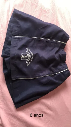 Uniforme notre dame de Lourdes tamanho 6