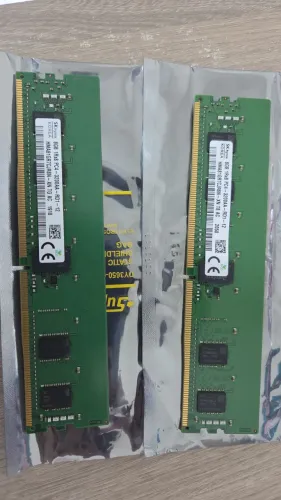 2x Pentes Memória RAM 8GB PC4 SK hynix