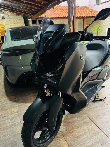 YAMAHA XMAX 250 CONNECTED 2025 COM 7.000 KM