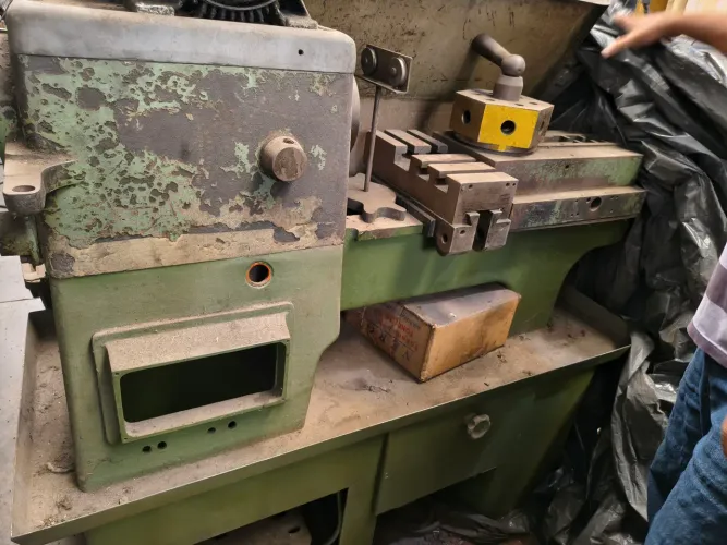 Torno revolver Xervitt usado retificado 