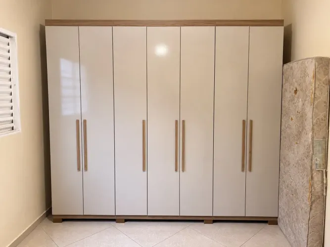 Guarda-roupa Casal Bartira Diplomata Com 7 Portas E 6 Gav Cor Avelã/Cappuccino