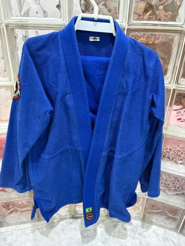 Kimono MKS pouco usado
