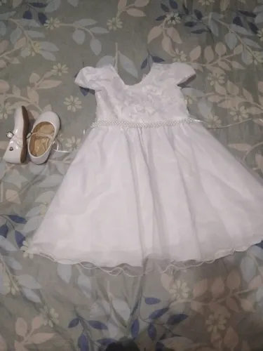 Vendo vestido e sapato para batizado