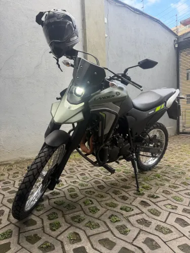YAMAHA LANDER
