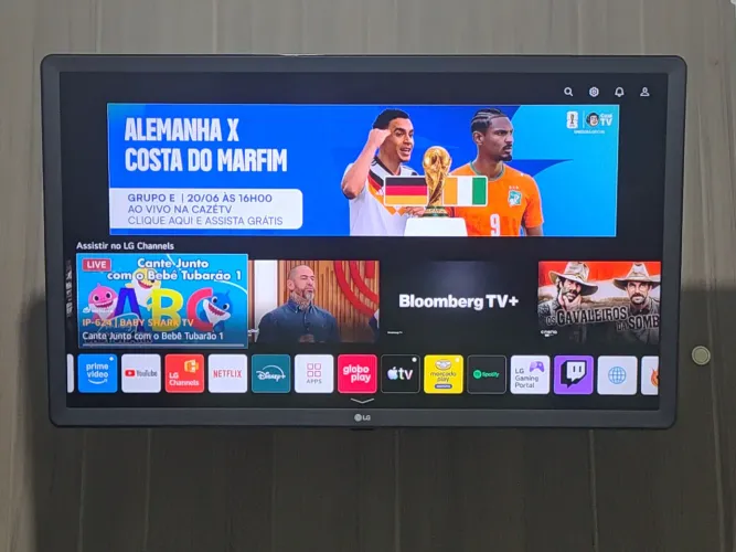 Vendo Tv 32 Smart Full HD LG. Entrego. Parcelo. Funcionando perfeitamente.