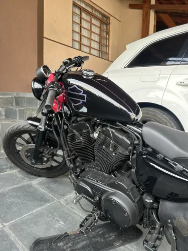 Harley Davidson Sportster 883 R - Iron - 2010