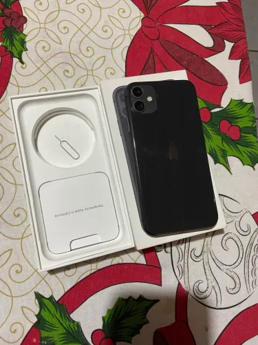 iPhone 11 128 GB funcionando perfeitamente 