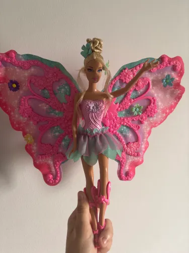 Barbie - Flower 'n Flutter Fairy/Fada das Flores 
