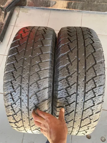 Pneu 265/70r16 semi novos Bridgestone e Hifly
