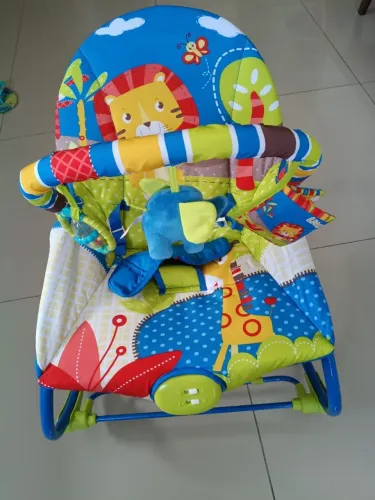 ? Cadeira de Descanso para Bebê com Brinquedos - Balanço Infantil