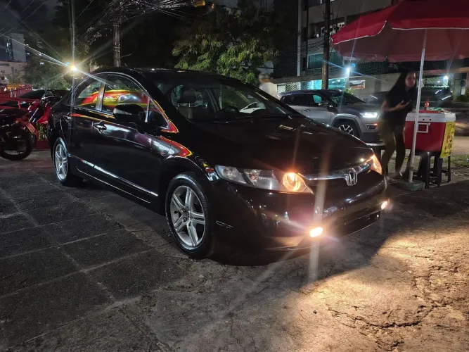 Honda Civic Sedan EXS 1.8/1.8 Flex 16V Aut. 4P 2007