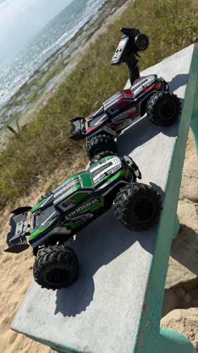 Carro de controle remoto 4x4 50km