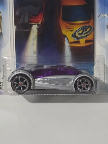 IRIDIUM - Hot Wheels Acceleracers 1:64 LACRADO 