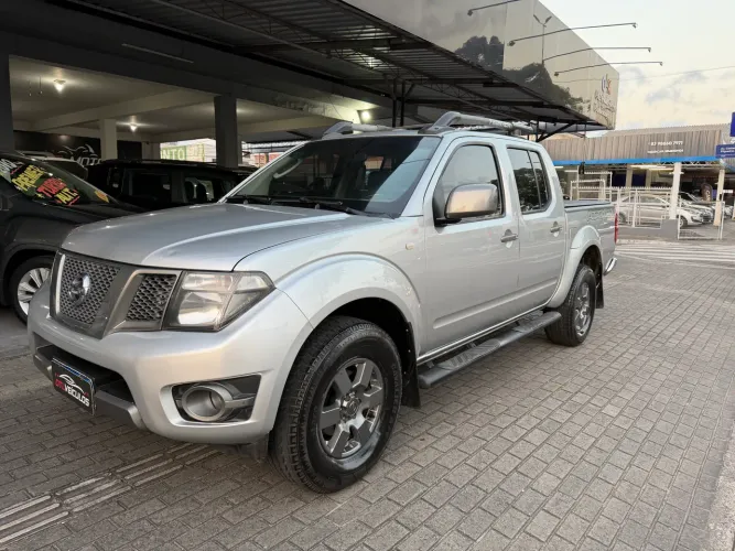 Nissan Frontier SV At.cd 4X4 2.5 TB Diesel Mec. 2014