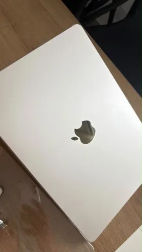 VENDO MACBOOK AIR M4