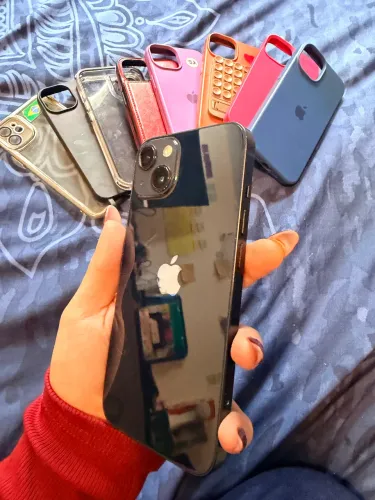 iPhone 13 256gb semi-novo 