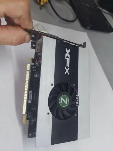 Placa de vídeo AMD RANDEON HD7700/R7
