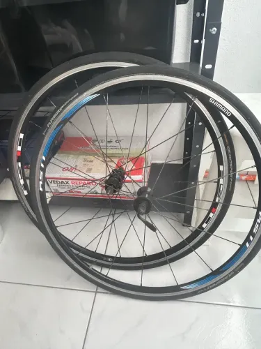 Par de rodas shimano 