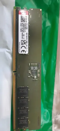Memória RAM Kingston DDR5 de 16GB com frequência de 5600MHz (NOVA)