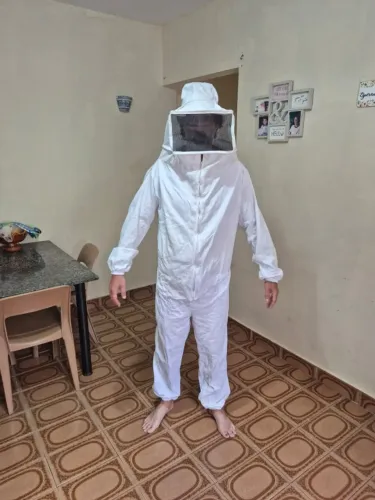 São 2 Roupa Apicultor 100% Antiferroadas vendendo barato