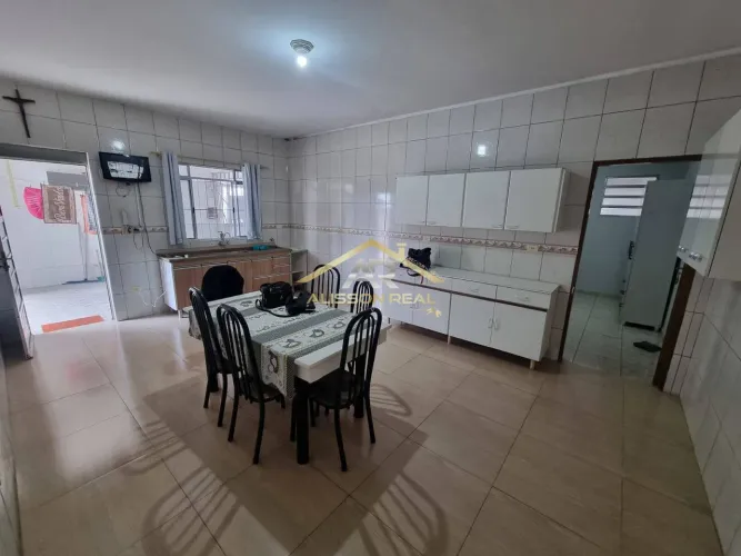 Casa 5 Quartos 2 Banheiros - Quintal - Lavanderia 1 Vaga no Jardim Veloso.