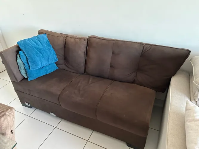 Sofá usado em L