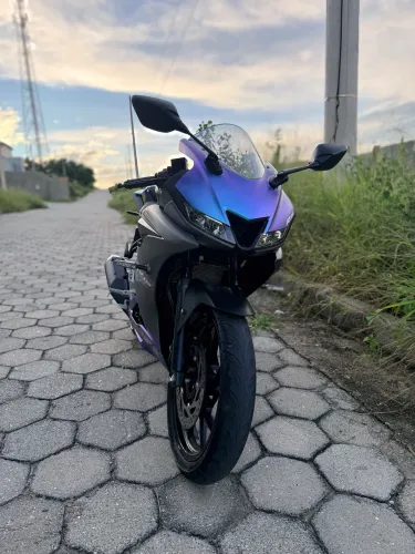 Vende-se R15 2025