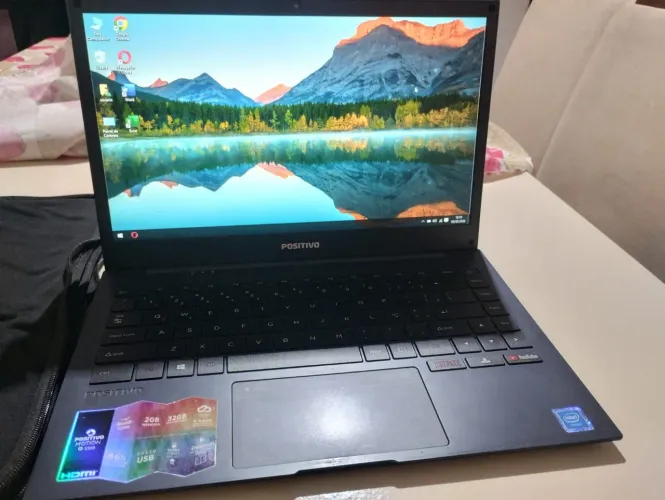 Vende-se Notebook da marca Positivo