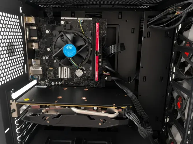 PC Gamer i3-9100F + RX 590 8GB | 8GB RAM | HD 1TB