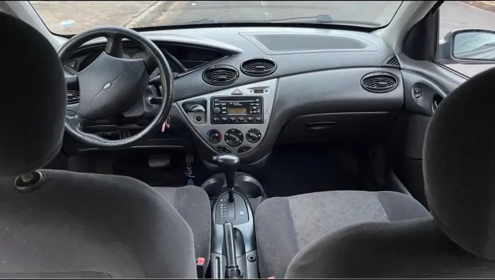 Ford Focus 2.0 16v/se/se Plus Flex 5P Aut. 2004
