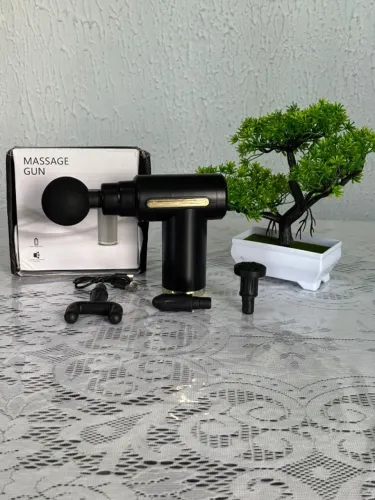 Massageador Pistola Profissional 3200 RPM 6 Velocidades 4 Ponteiras