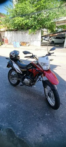 Vendo Bros 150 2014 faltando 10 parcelas de 525