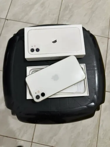 iPhone 11