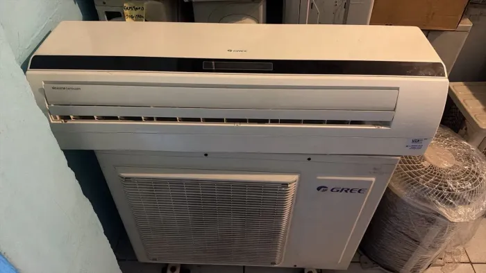 AR CONDICIONADO GREE 18.000 BTU/h 220v