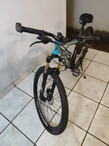 Bicicleta First