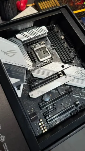 ROG STRIX Z490-A GAMING