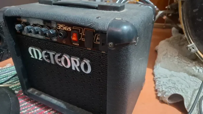AMPLIFICADOR METEORO SPACE JUNIOR 35GS